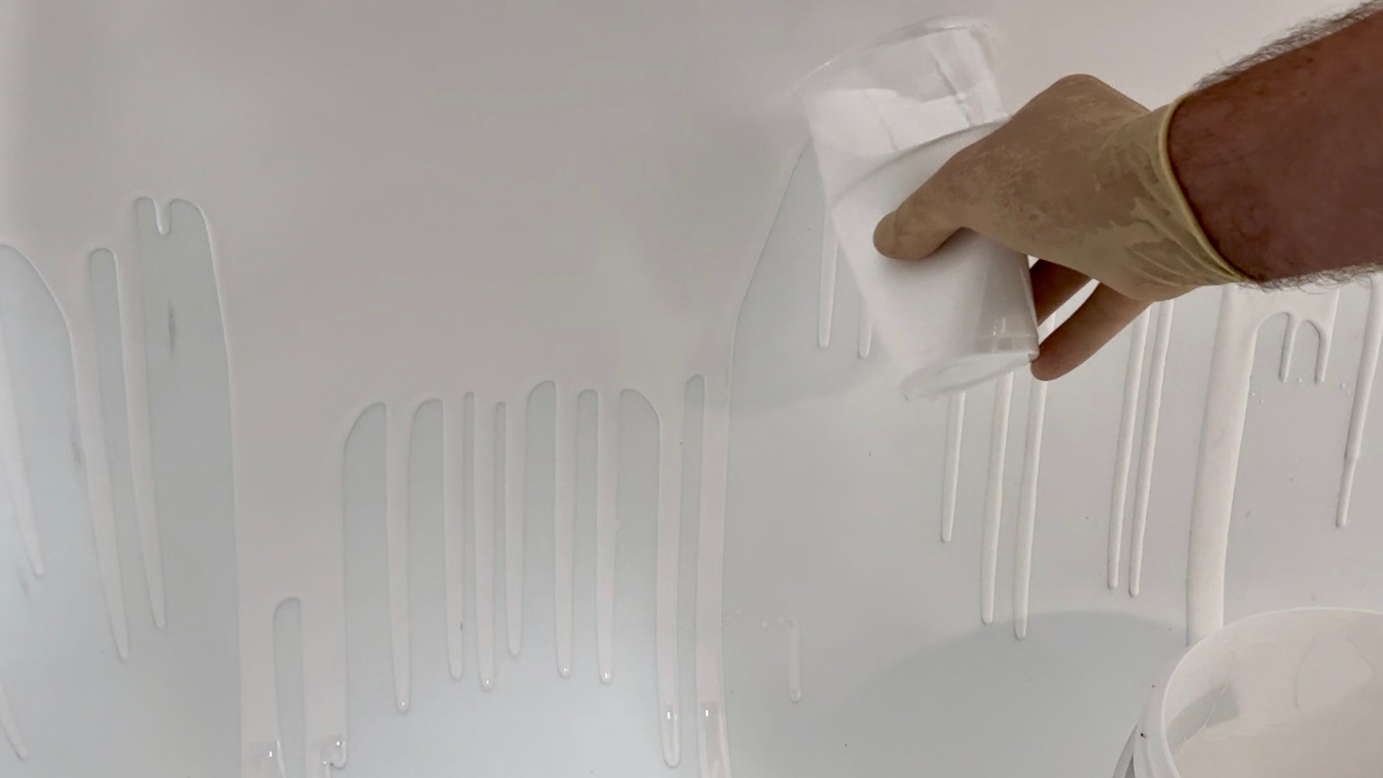 ekopel bathtub refinishing coating tub glossy paint layer